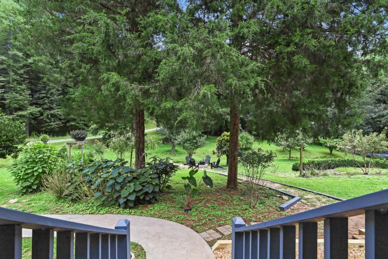 2 Separate Cabins Along A Peaceful Creek With Resort Amenities エリジェイ エクステリア 写真
