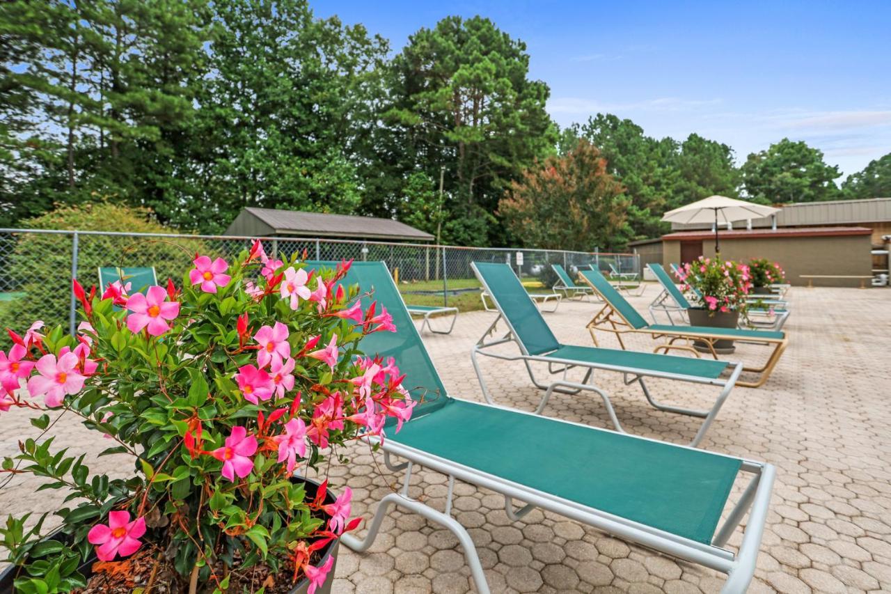 2 Separate Cabins Along A Peaceful Creek With Resort Amenities エリジェイ エクステリア 写真