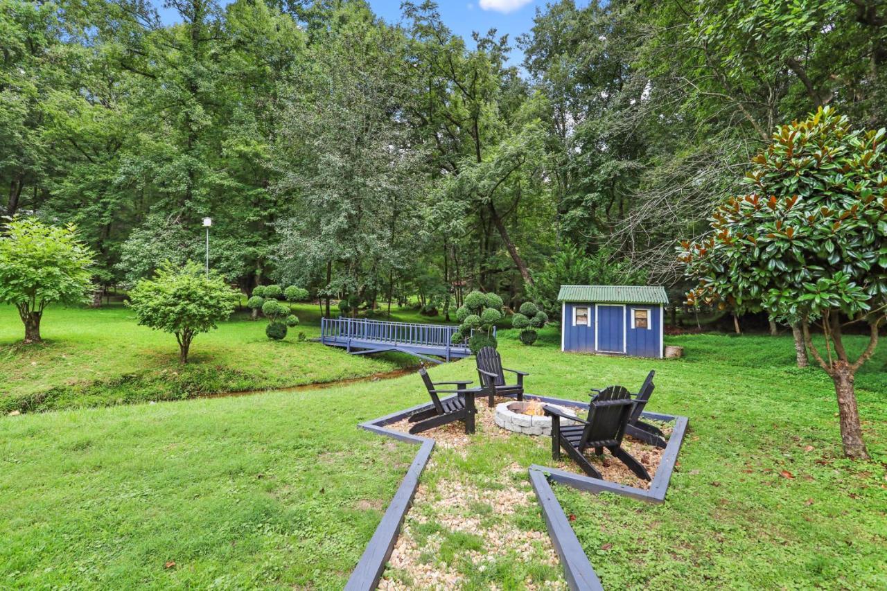 2 Separate Cabins Along A Peaceful Creek With Resort Amenities エリジェイ エクステリア 写真